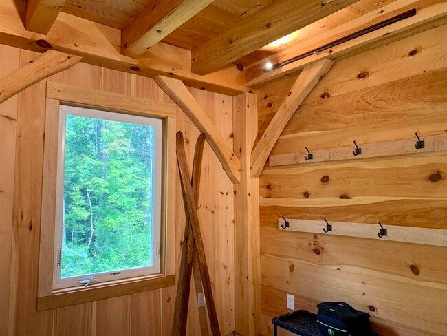 Building Photo - 32 New Canada Rd