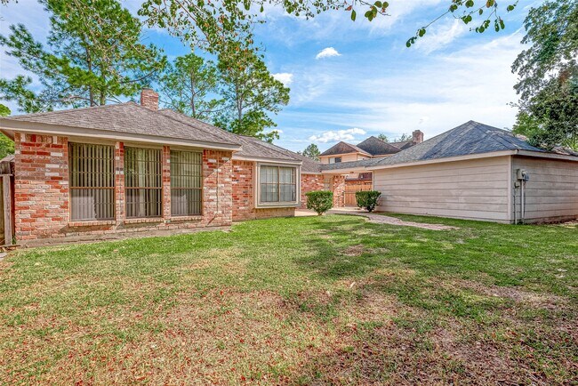 Building Photo - 14818 La Rana Dr