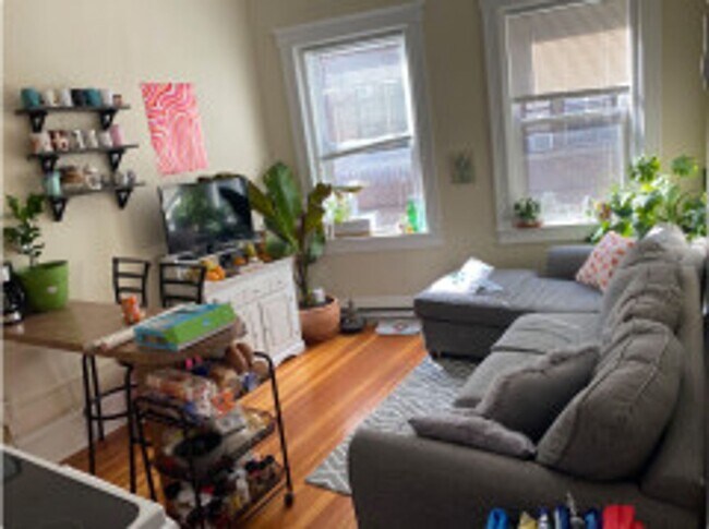 Building Photo - Mission Hill - 2 BR Apartment - 9/1/26 - NO BROKER FEE