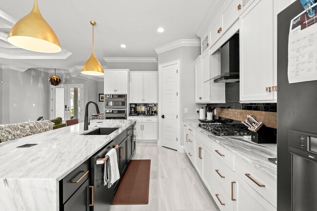 Building Photo - 5960 Bolsena Pl