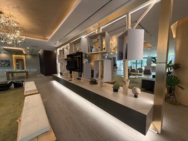 Building Photo - 488 NE 18th St