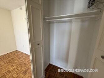 Building Photo - 185 Freeman St