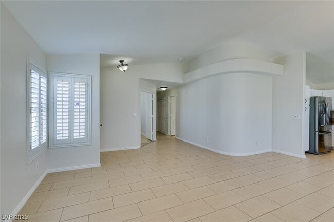 Building Photo - 8000 Tulum Ct