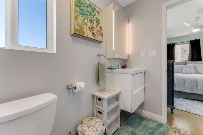 Building Photo - 116 S Grandview Ave