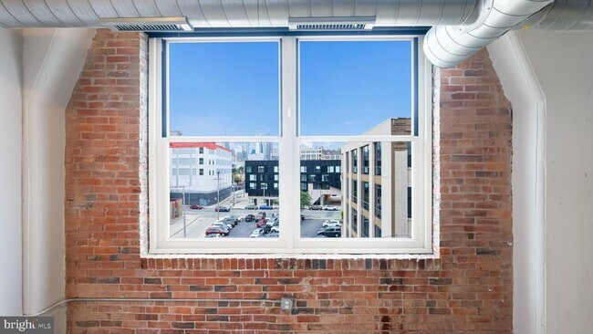 Building Photo - 444 N 4th St