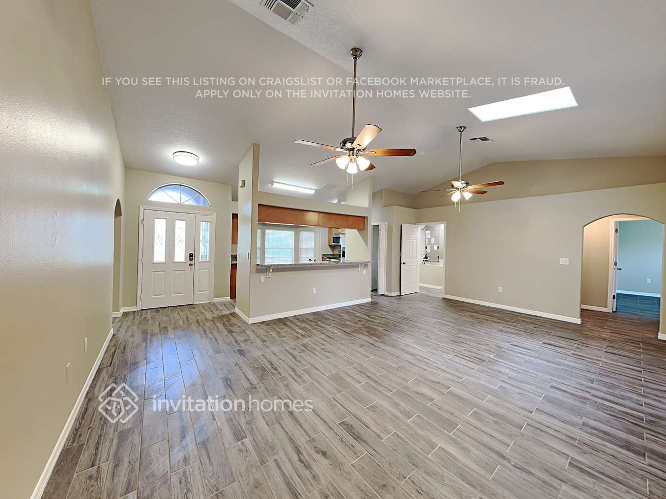 Building Photo - 2399 Sweetwater Blvd