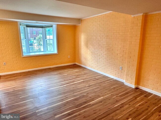 Building Photo - 4311 Cedarlake Ct