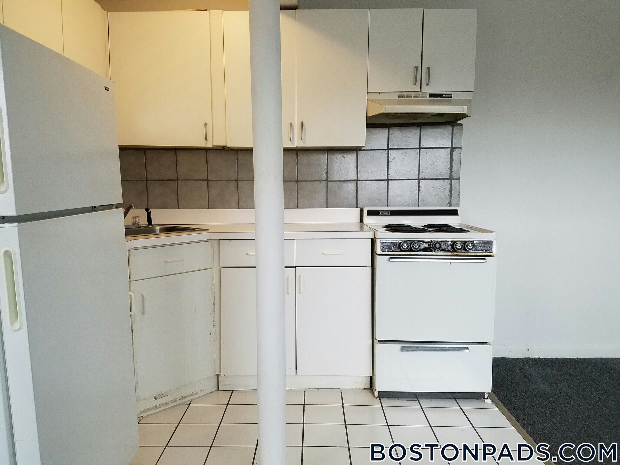 Building Photo - 226 Parker Hill Ave