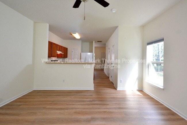 Building Photo - 1326 Holly Grove Way