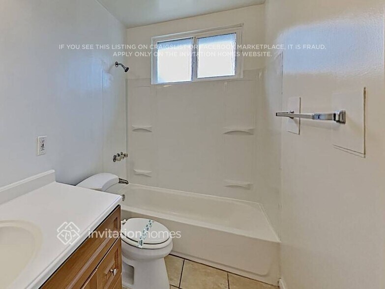 Building Photo - 4632 S C St