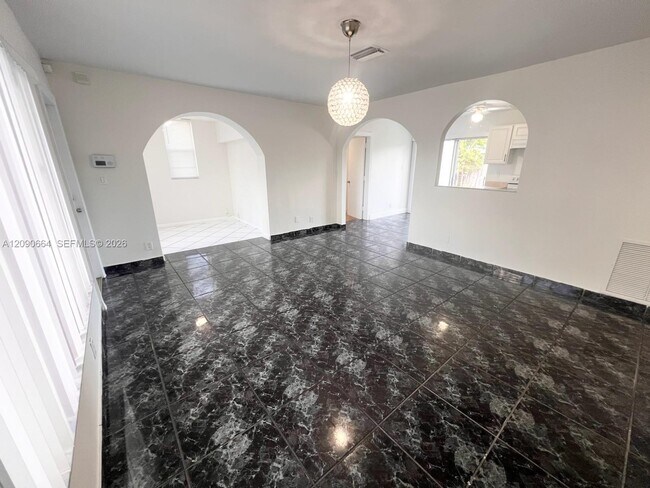 Building Photo - 1730 SW 64th Terrace