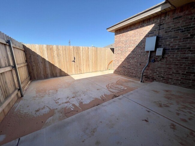 Building Photo - 5508 Lehigh St