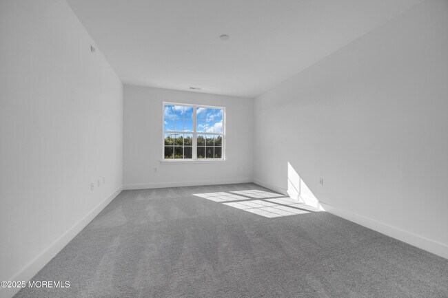 Building Photo - 28311 Radford Ct