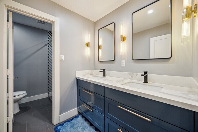 Building Photo - 5339 Rutherglenn Dr