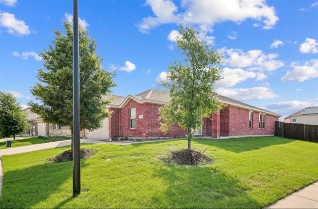 Building Photo - 900 Sapphire Dr