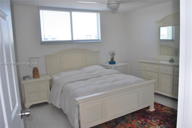 Building Photo - 109 Paradise Harbour Blvd