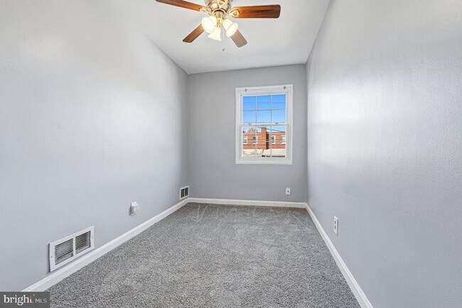 Building Photo - 7532 Rabon Ave