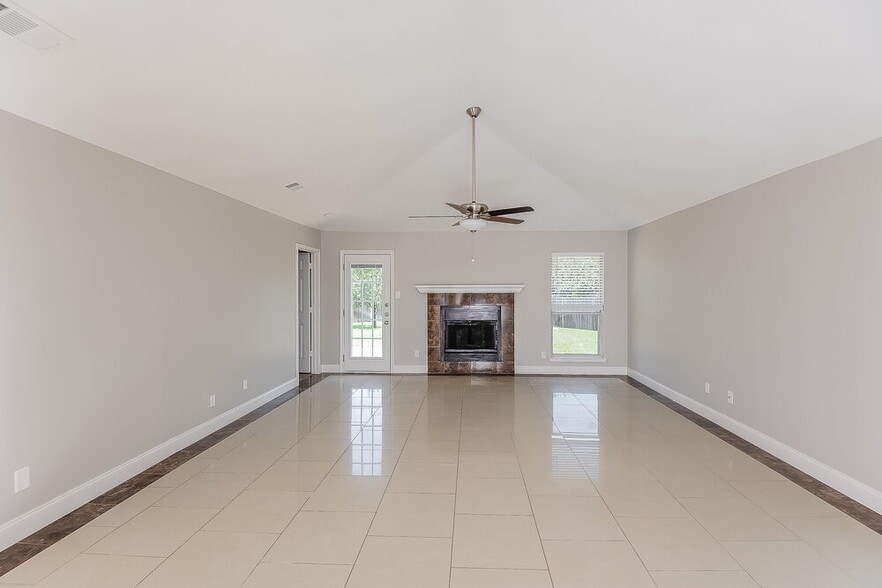 Building Photo - 9105 Cranwell Ct