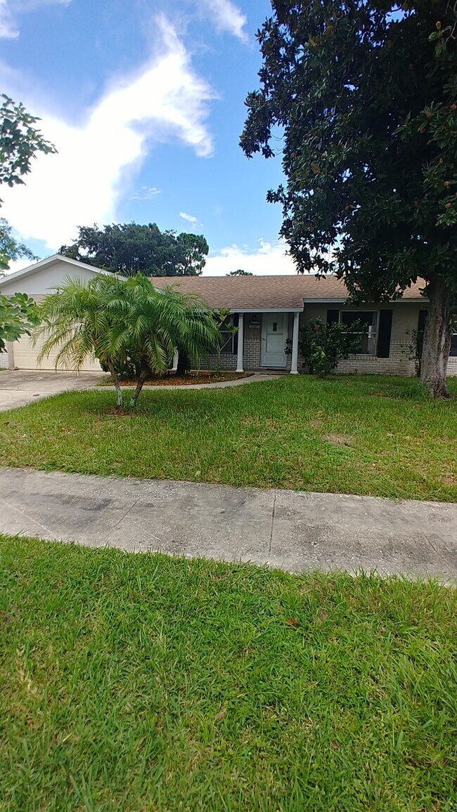 2731 Moss Grove Blvd 2731 Moss Grove Blvd Orlando FL 32807
