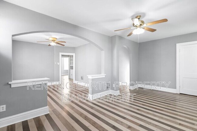 Building Photo - 3868 Meramec St