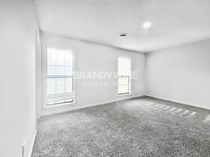 Building Photo - 4580 Chelwood Dr