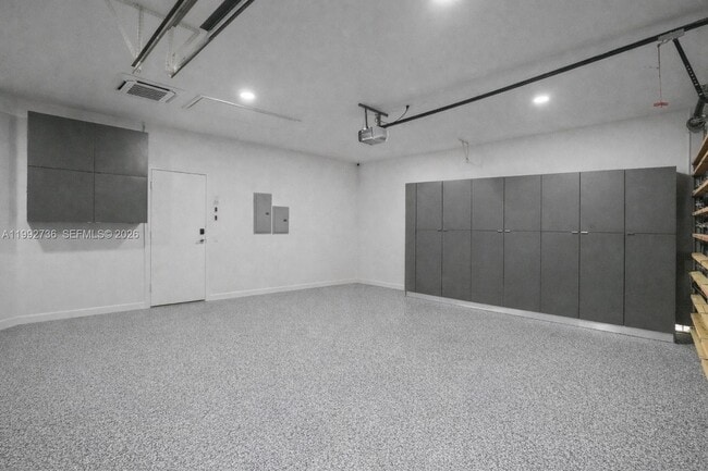 Building Photo - 2569 Eagle Run Ln