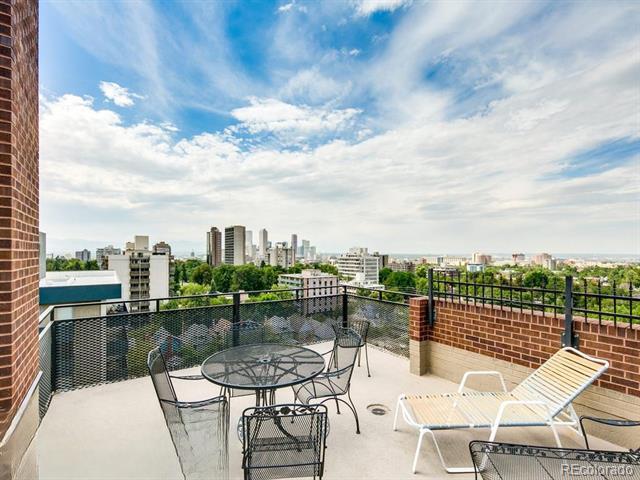 Building Photo - 1200 Vine St