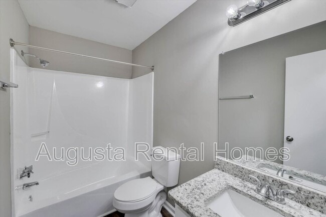 Building Photo - 310 W Buena Vista Ave