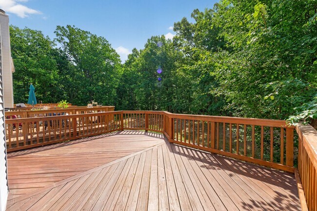 Building Photo - 5619 Ridge View Dr