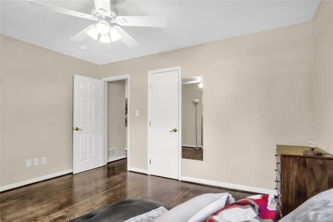 Building Photo - 104 Charles Dillard Ln