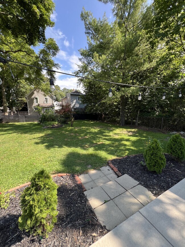 Building Photo - 236 Moores River Dr