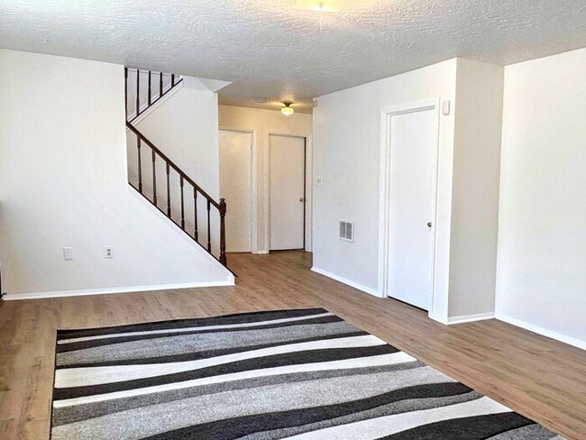 Building Photo - 3902 Norwalk Pl