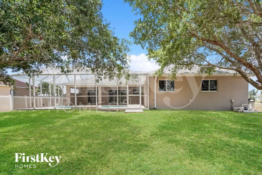 Building Photo - 4129 Jacaranda Pkwy W