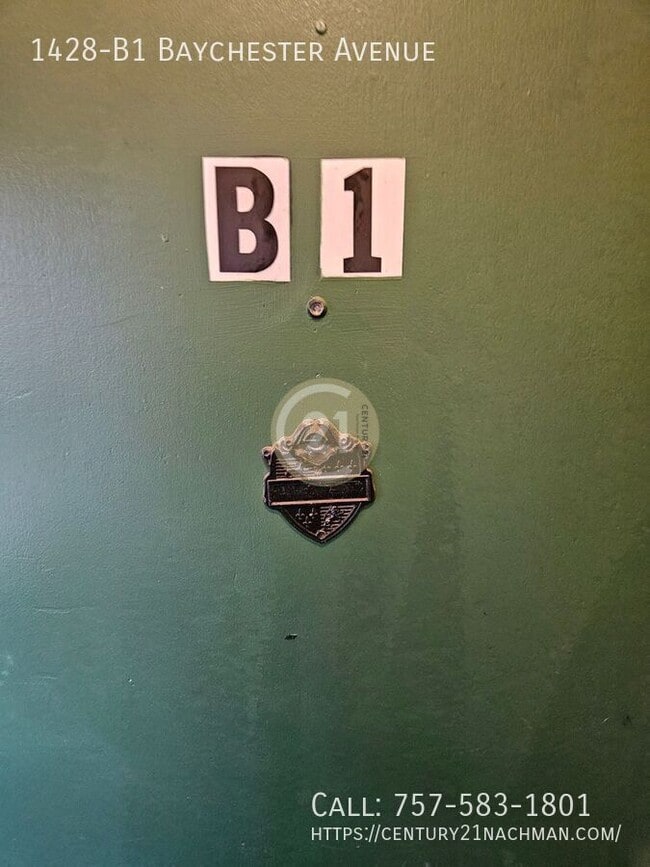 Building Photo - 1428 Baychester Ave