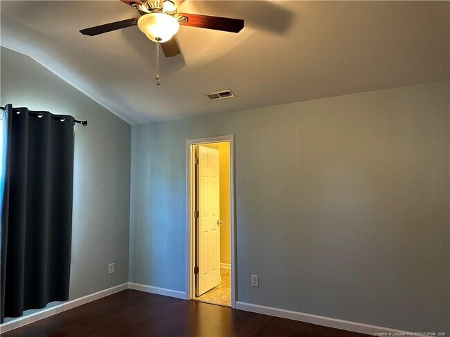 Building Photo - 20 Old English Ln