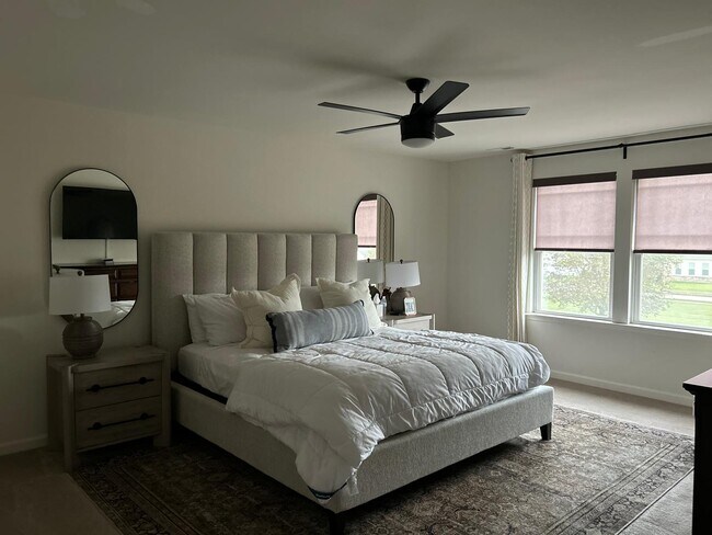 Building Photo - 75 Livie Ln