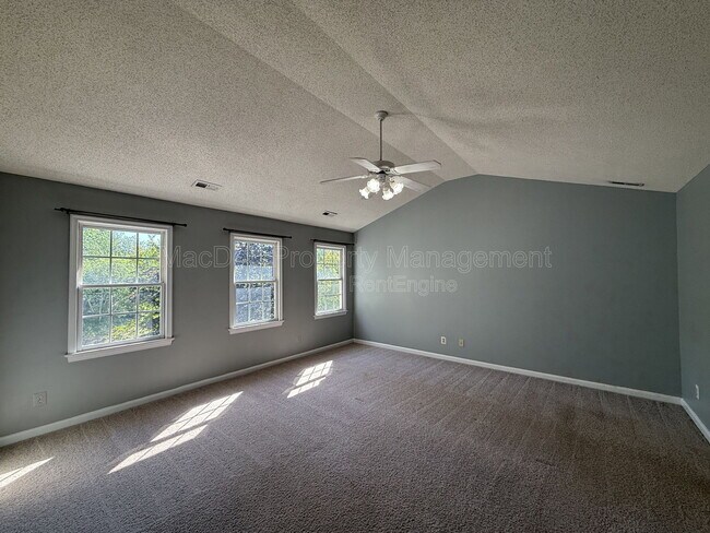 Building Photo - 10500 Westfield Ln