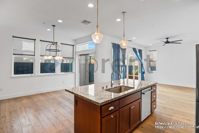 Building Photo - 8436 Compass Wy