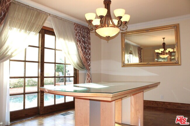 Building Photo - 11502 Dona Teresa Dr