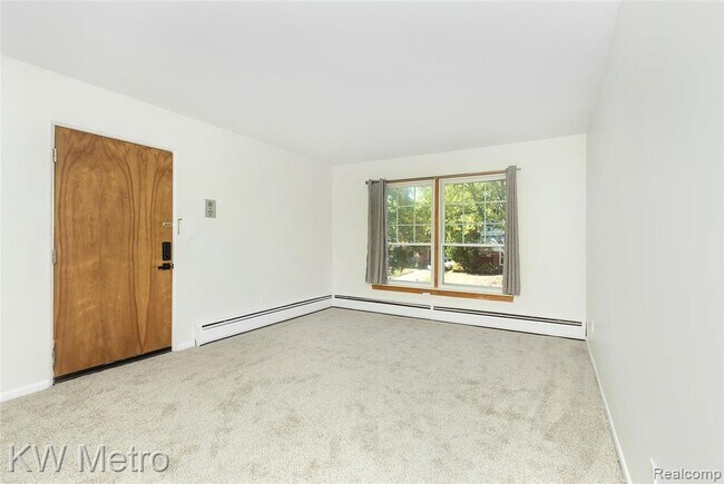 Building Photo - 3220 Shenandoah Dr