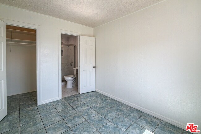 Building Photo - 3331 1/2 City Terrace Dr