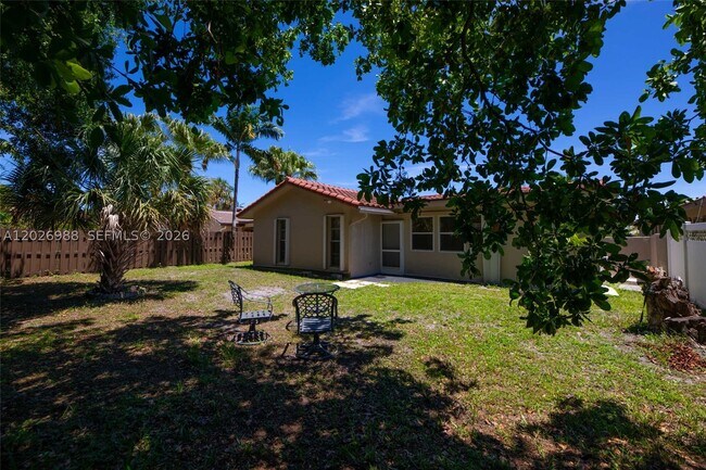 Building Photo - 9039 NW 21st Ct