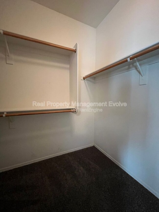 Building Photo - 2825 E Trigger Way