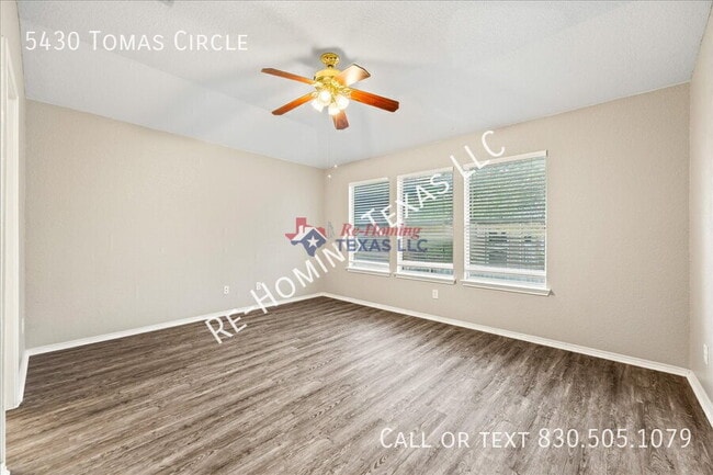 Building Photo - 5430 Tomas Cir.