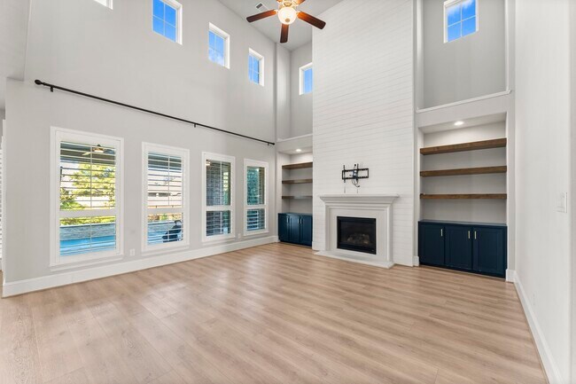 Building Photo - 27907 Emerald Vista Dr