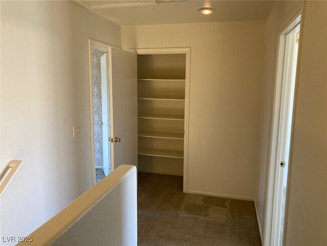 Building Photo - 800 Spotted Eagle St