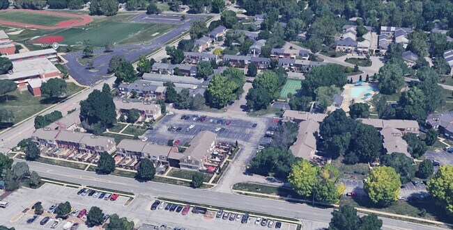 Building Photo - 8516 W 85th St