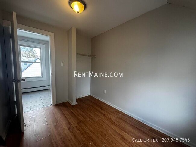 Building Photo - 3 Carey Ln