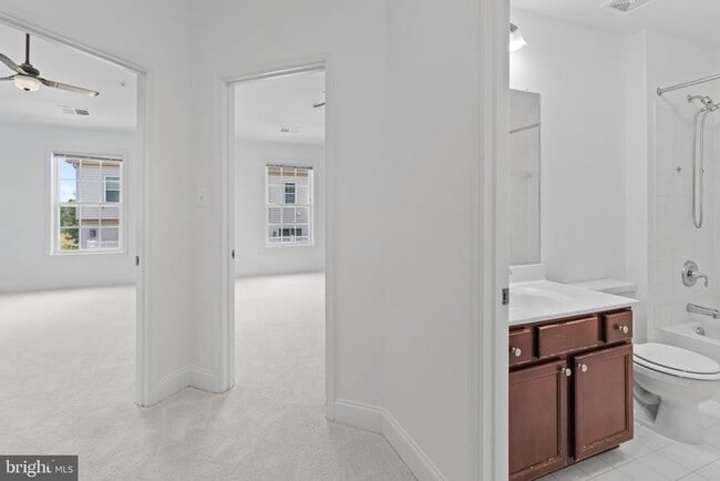 Building Photo - 8852 Purple Iris Ln