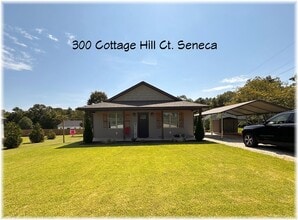 Building Photo - 300 Cottage Hl Ct